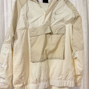 Nike windbreaker/ rain coat
